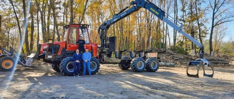 Forwarder Komatsu 875 livrat in Gorj